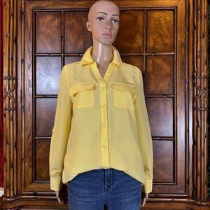 NWOT D&Co. Yellow Split Vneck Roll Tab Sleeves Button Down Patch Pocket Shirt
